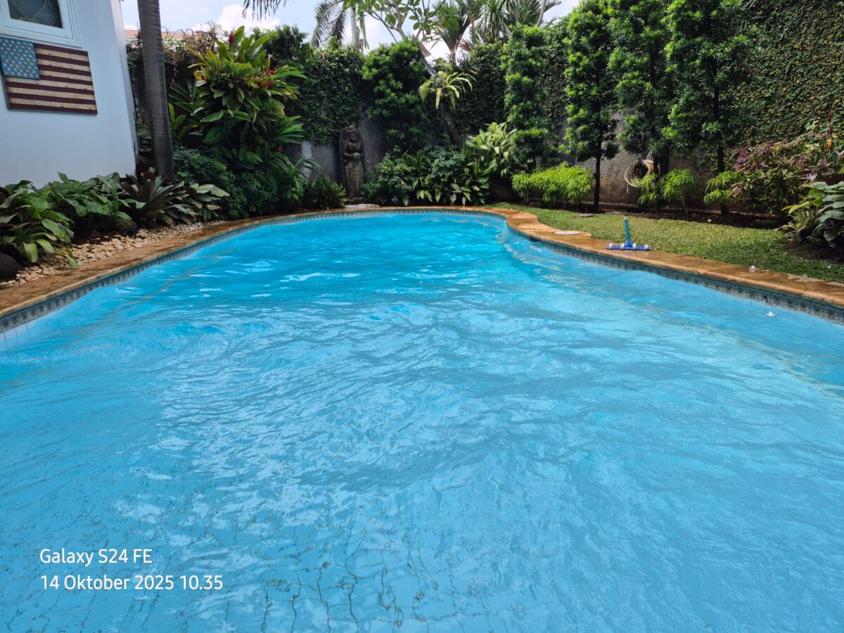 Jasa Perawatan Kolam Renang Kembangan