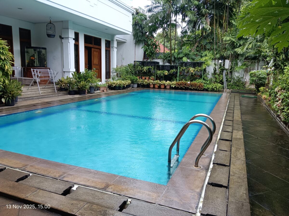Jasa Perawatan Kolam Renang Cengkareng